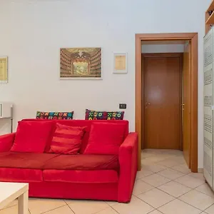 Elegante A 500 Mt Da M4 Con Wifi E Ac Appartamento Milano